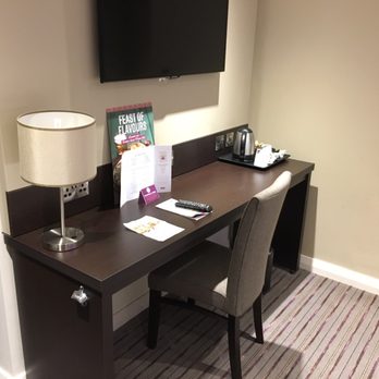 Premier Inn - Hotels Near Me - Leeds, XWY
