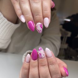 Pamper Me Nail Spa - Nails