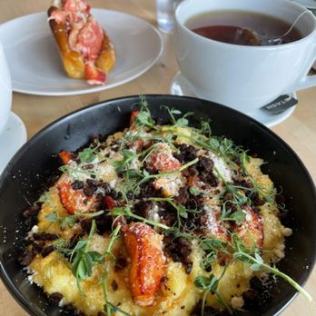 Cafe Rowan - Lobster Grits + Lobster Roll - Breakfast & Brunch Near Me - Portland, Oregon