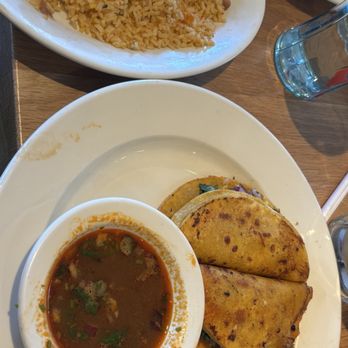 La Parrilla Mexican Restaurant - Birria tacos - Mexican Near Me - Atlanta, Georgia La Parrilla Mexican Restaurant - Birria tacos - Mexican Near Me - Atlanta, Georgia