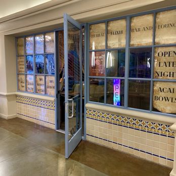 Roxa Hammock Cafe - Entrance - Cafes Near Me - Santa Cruz, California