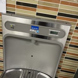 LA Fitness - Few roaches - very gross all coming from behind the cover of the water while I was getting water