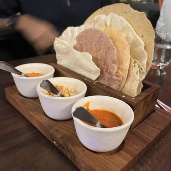 ROOH - assorted papad & crisps w/ avocado raita, chili + peanut chutney, & mango-bell pepper chutney - Indian Near Me - San Francisco, California