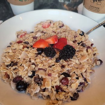 Courtyard Cafe - Deluxe oatmeal with brown sugar $8 with granola, berries and coconut flakes - Coffee & Tea Near Me - Clymer, New York