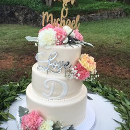 Flowers on my wedding cake