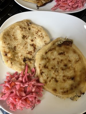 Ricas Pupusas & Mas by null