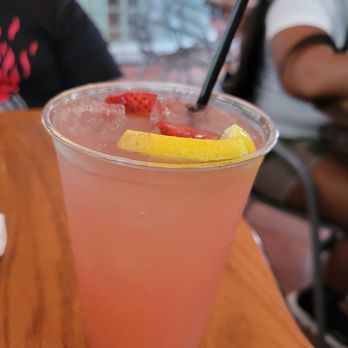 Bacon Bitch - Strawberry lemonade - Sandwiches Near Me - Miami Beach, Florida