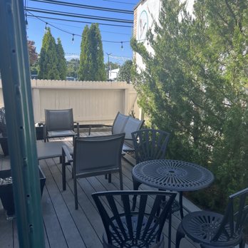Bella Vie - Side patio - Italian Near Me - Bay Shore, New York Bella Vie - Side patio - Italian Near Me - Bay Shore, New York