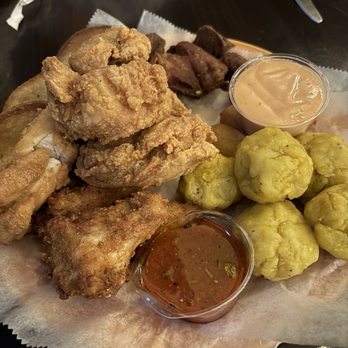 Carnaval - Sampler - Bars Near Me - Coamo, Puerto Rico