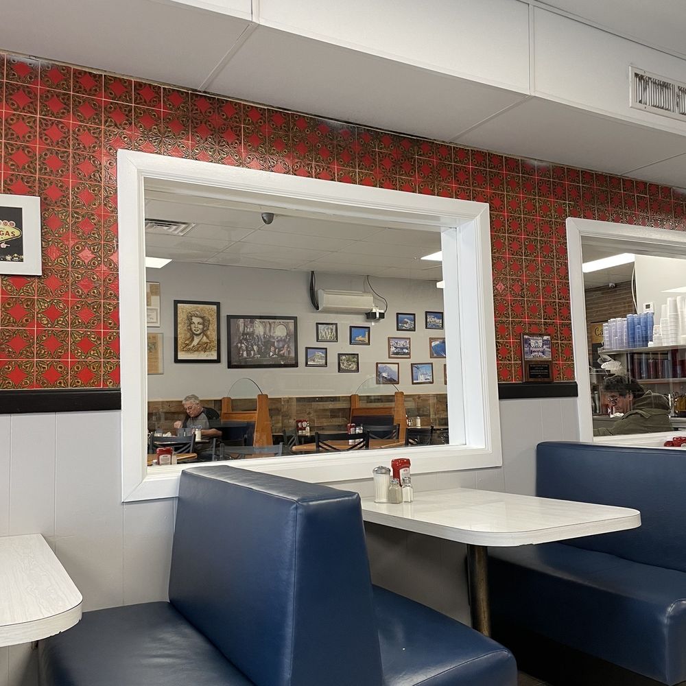 City Cafe - One side of the diner - Breakfast & Brunch Near Me - South Houston, Texas City Cafe - One side of the diner - Breakfast & Brunch Near Me - South Houston, Texas