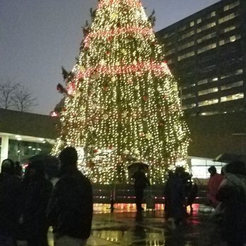 Nathan Phillips Square - Landmarks & Historical Buildings Near Me - Toronto, Ontario