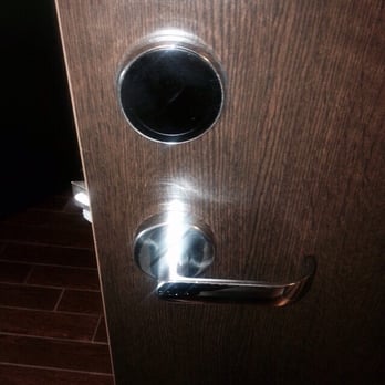 Four Points by Sheraton Niagara Falls - Modern key entry - Hotels Near Me - Niagara Falls, New York Four Points by Sheraton Niagara Falls - Modern key entry - Hotels Near Me - Niagara Falls, New York