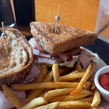 Disco Pancake - Turkey sandwich - Breakfast & Brunch Near Me - Chicago, Illinois