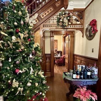 Victorian Belle - Front Entrance - Venues & Event Spaces Near Me - Portland, Oregon Victorian Belle - Front Entrance - Venues & Event Spaces Near Me - Portland, Oregon