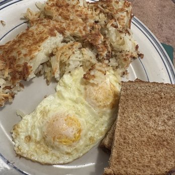 Reynolds Garden Cafe - Two eggs, Hashbrowns and Toast - Breakfast & Brunch Near Me - Toledo, Ohio