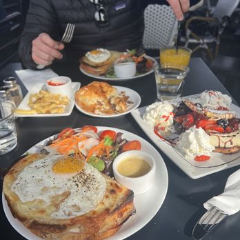 Mille - French toast, 2 sandwiches, 1side of fries - French Near Me - Santa Fe, New Mexico