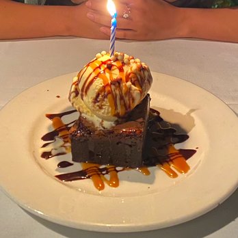 Tom Ham's Lighthouse - brownie and ice cream - Breakfast & Brunch Near Me - San Diego, California Tom Ham's Lighthouse - brownie and ice cream - Breakfast & Brunch Near Me - San Diego, California
