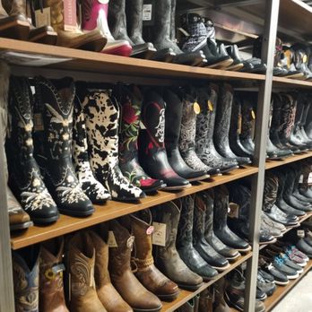 Boot Barn - Men's Clothing Near Me - Pembroke Pines, Florida
