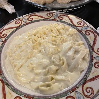 Da Vinci's Italian Restaurant - Fettuccine - Italian Near Me - Stillwater, Oklahoma