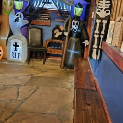 Del's Restaurant - All Decked Out for Halloween