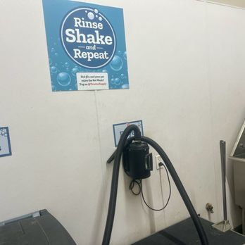 Tractor Supply - Pet Stores Near Me - Bakersfield, California