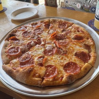 Pub 447 - Pepperoni pizza - Seafood Near Me - East Stroudsburg, Pennsylvania