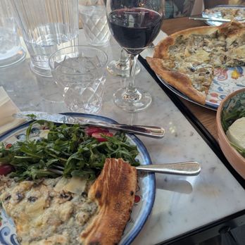 It Italian Trattoria - Chianti wine, caprese salad and pizza positano - Desserts Near Me - Hollywood, Florida
