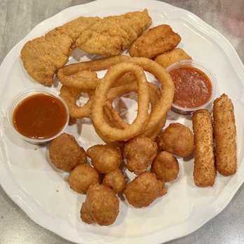 Bella Verona - Bella Verona Sampler: Mozzarella sticks, fried mushrooms, stuffed jalapeños, onion rings and chicken strips with marinara and bbq sauce. - Italian Near Me - Shelby, North Carolina Bella Verona - Bella Verona Sampler: Mozzarella sticks, fried mushrooms, stuffed jalapeños, onion rings and chicken strips with marinara and bbq sauce. - Italian Near Me - Shelby, North Carolina
