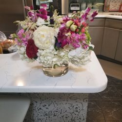 Twigs Floral Design Studio - Beautiful arrangement ordered and delivered within an hour!!!