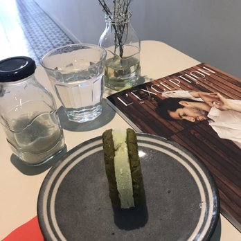 Jean Hwang Carrant - Matcha ice cream sandwich with matcha cookies - Desserts Near Me - Paris, 75 Jean Hwang Carrant - Matcha ice cream sandwich with matcha cookies - Desserts Near Me - Paris, 75