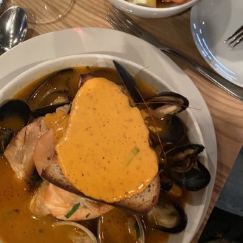 Select Oyster Bar - Seafood Near Me - Boston, Massachusetts