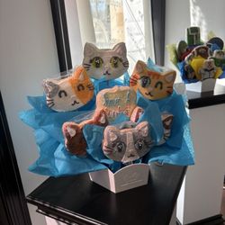Cookies By Design - Great imagination for any kind of cookies.  Prices are great!
