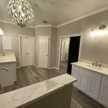 Chic Floors - Bathroom remodel - Flooring Near Me - Spring, Texas