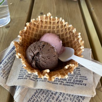 Jeni's Splendid Ice Creams - Darkest chocolate and Frosé in bowl - Ice Cream & Frozen Yogurt Near Me - Durham, North Carolina Jeni's Splendid Ice Creams - Darkest chocolate and Frosé in bowl - Ice Cream & Frozen Yogurt Near Me - Durham, North Carolina