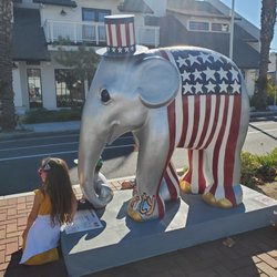 Gallery Dana Bay - Elephant Parade around town