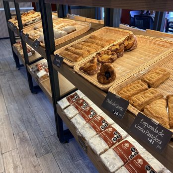 El Globo - Bakeries Near Me - Cancún, ROO