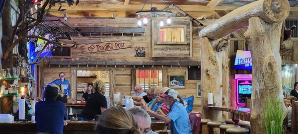 Dalton's Sports Grill by null