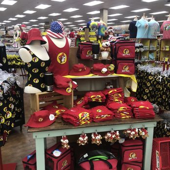 Buc-ee's - Inside - Gas Stations Near Me - Baytown, Texas