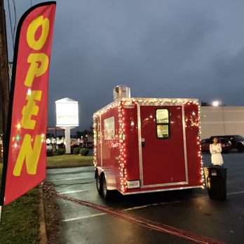 Green's Lobster Roll - a red food truck with lights on - Food Trucks Near Me - Williamston, South Carolina