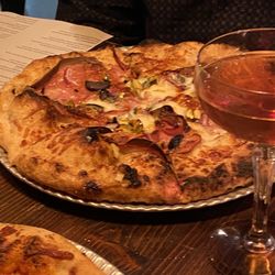 Mortadella pizza