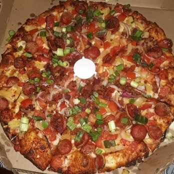 Round Table Pizza - Maui pepperoni red sauce style 24.99 - Pizza Near Me - Highland, California Round Table Pizza - Maui pepperoni red sauce style 24.99 - Pizza Near Me - Highland, California