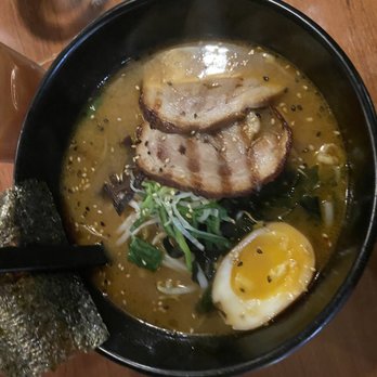 Kurobuta Izakaya - Soupe ramen avec Miso régulier- porc grillé - Ramen Near Me - Montreal, Quebec
