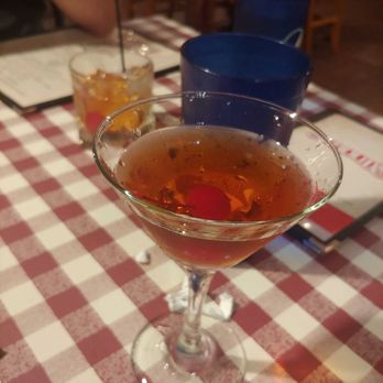 Stroud's Restaurant & Bar - Manhattan - American Near Me - Wichita, Kansas Stroud's Restaurant & Bar - Manhattan - American Near Me - Wichita, Kansas