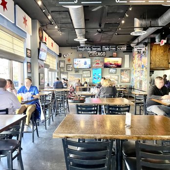 312 Pizza Company - Dining room - Pizza Near Me - Nashville, Tennessee