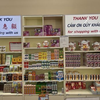 LA Houseware - Shopping Centers Near Me