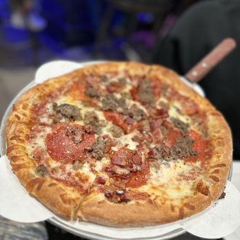 Grace Pizza and Shakes - Meatwagon - Pizza Near Me - Papillion, Nebraska Grace Pizza and Shakes - Meatwagon - Pizza Near Me - Papillion, Nebraska