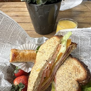 Turtle Bay Inn - Great breakfast options! - Hotels Near Me - Lajas, Puerto Rico