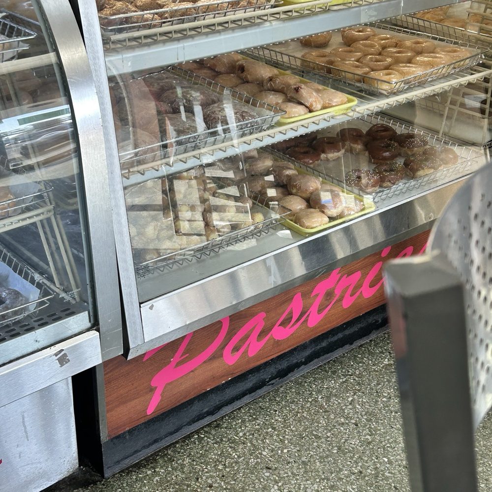 Mr B's Bakery - Filled donuts - Donuts Near Me - New Orleans, Louisiana