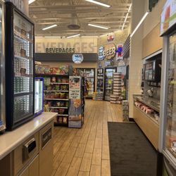 Country Club Food Mart