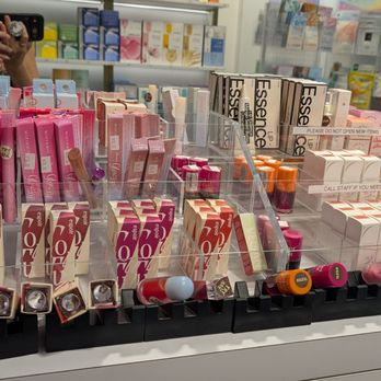 K Beauty Outlet - Cosmetics & Beauty Supply Near Me - Elmhurst, New York
